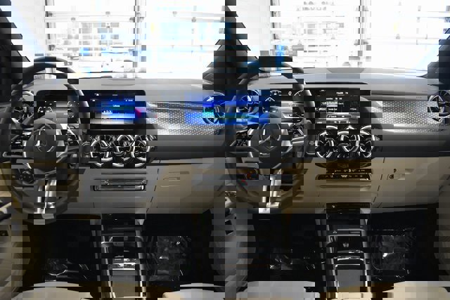 New 2026 Mercedes-Benz GLA 250 4MATIC image 5