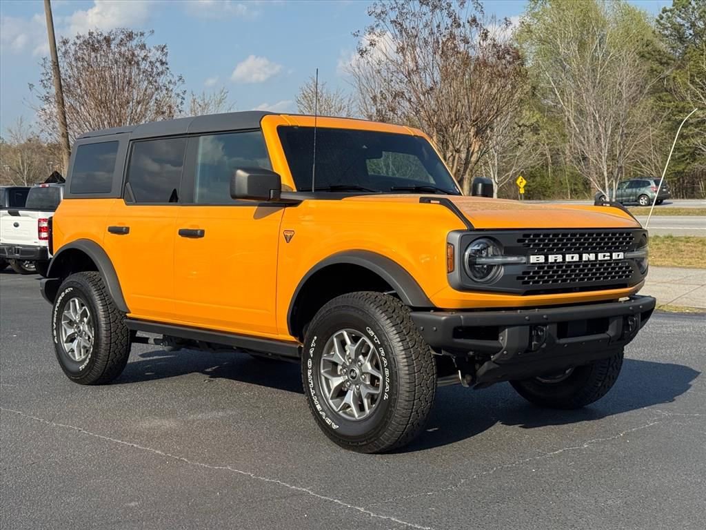 Used 2022 Ford Bronco Badlands image 2