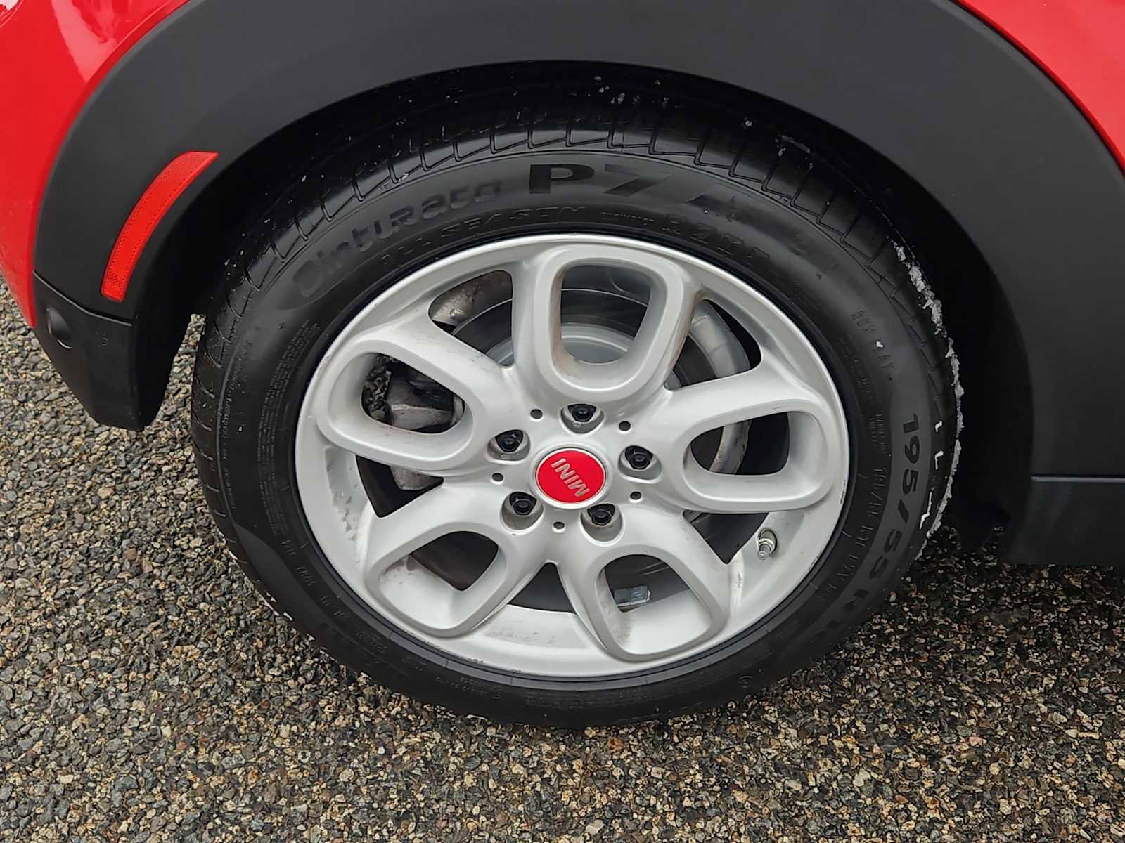 Used 2021 MINI Cooper 2-Door Hardtop w/ 6.5" Touchscreen Package image 10