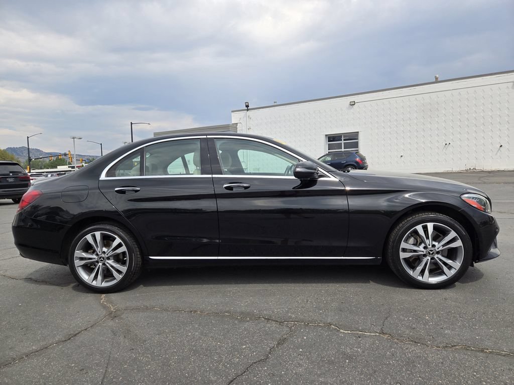 Used 2019 Mercedes-Benz C 300 4MATIC Sedan image 4
