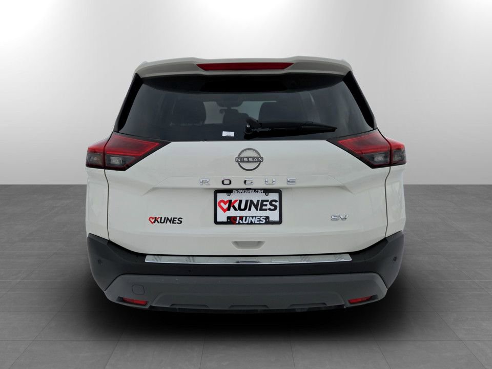Used 2023 Nissan Rogue SV image 8