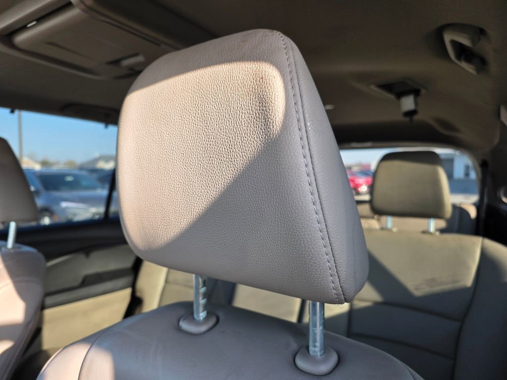 Used 2018 Honda Pilot Touring image 22