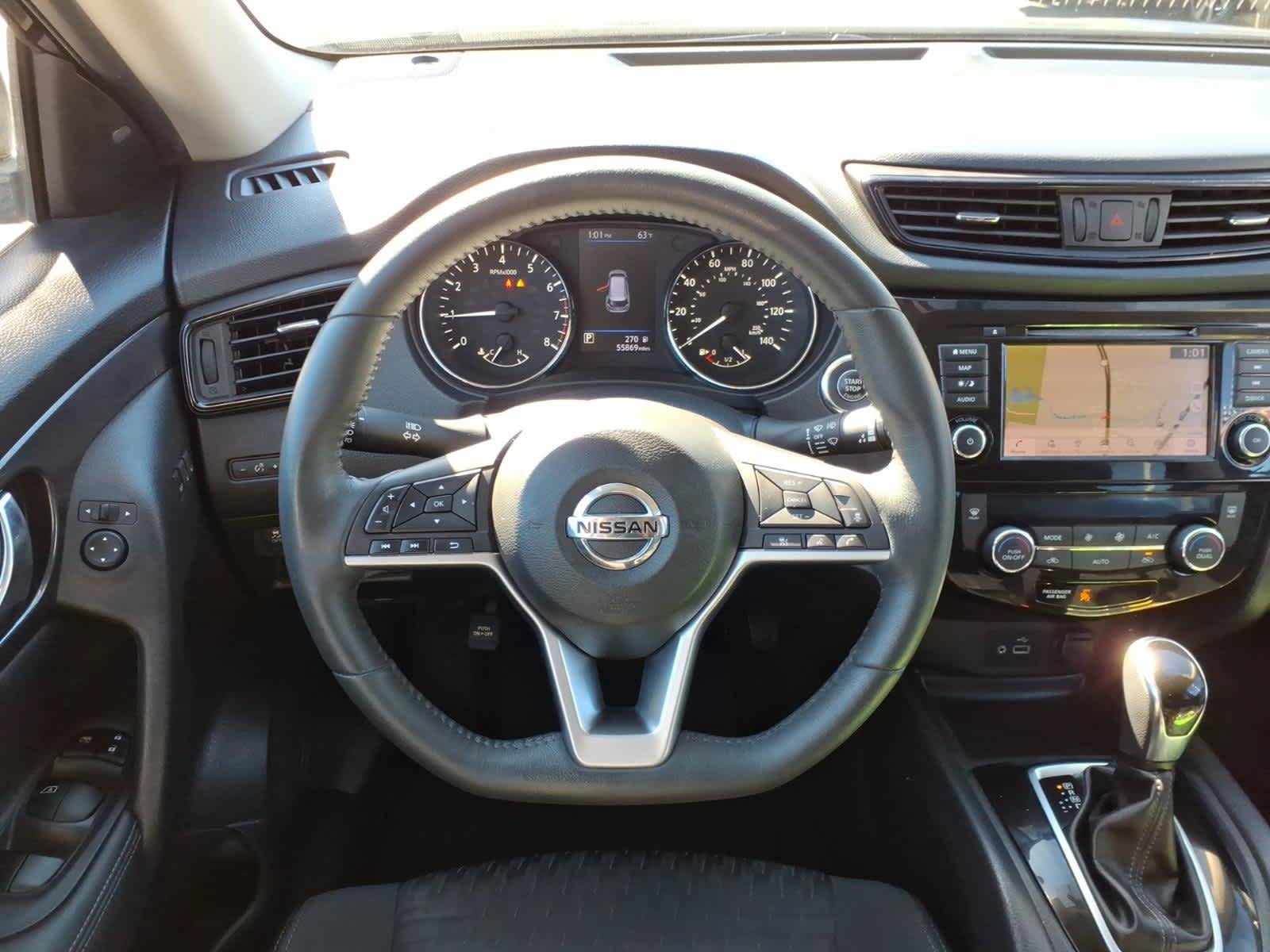 Used 2018 Nissan Rogue SV w/ Premium Package AWD/4WD image 14