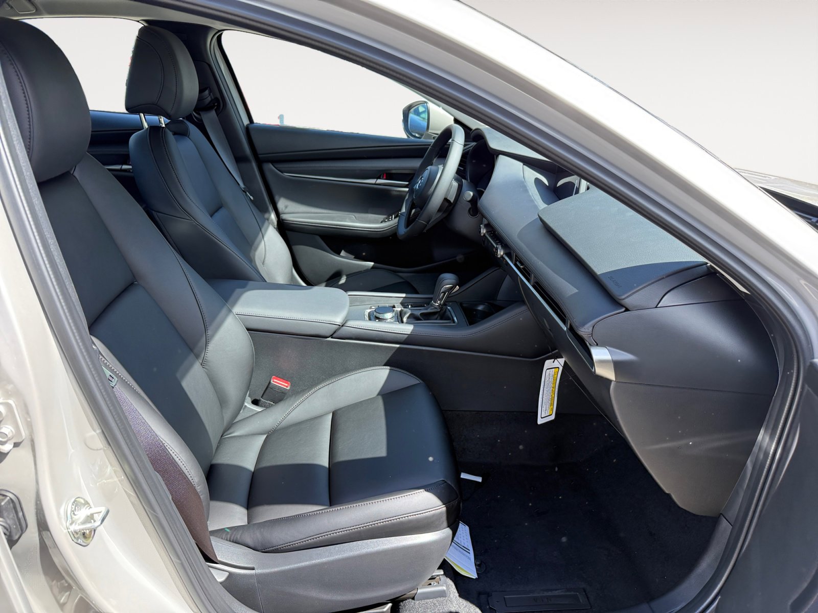 New 2026 MAZDA MAZDA3 2.5 S Sedan w/ Preferred Pkg FWD image 19