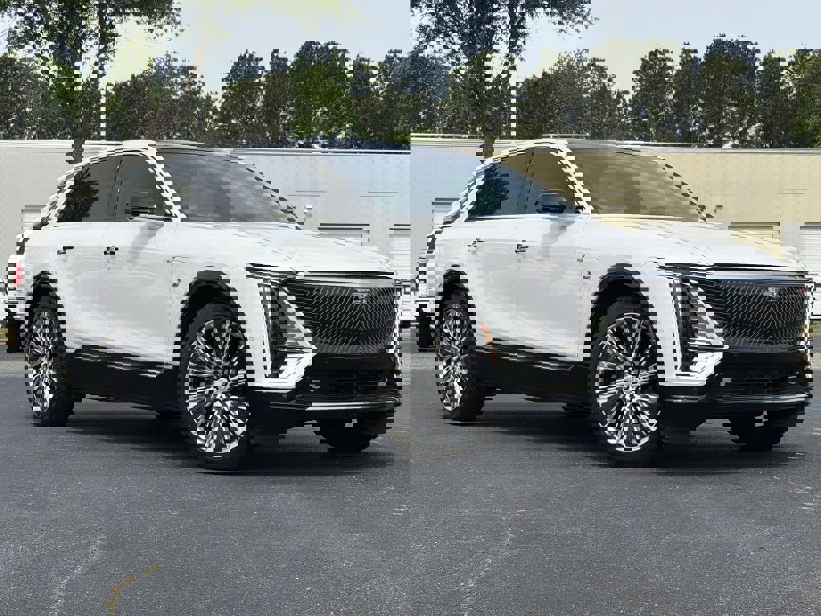 Used 2024 Cadillac Lyriq Luxury image 2