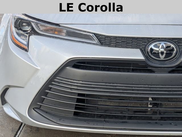 Used 2023 Toyota Corolla LE image 3