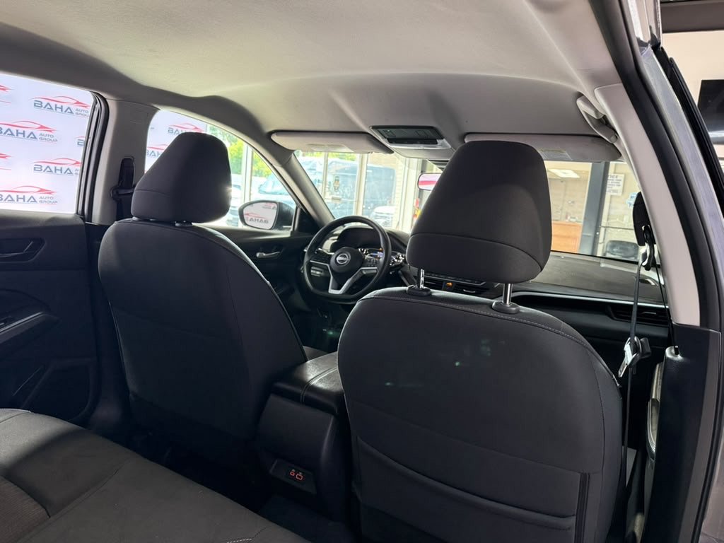 Used 2025 Nissan Altima 2.5 SV FWD image 39