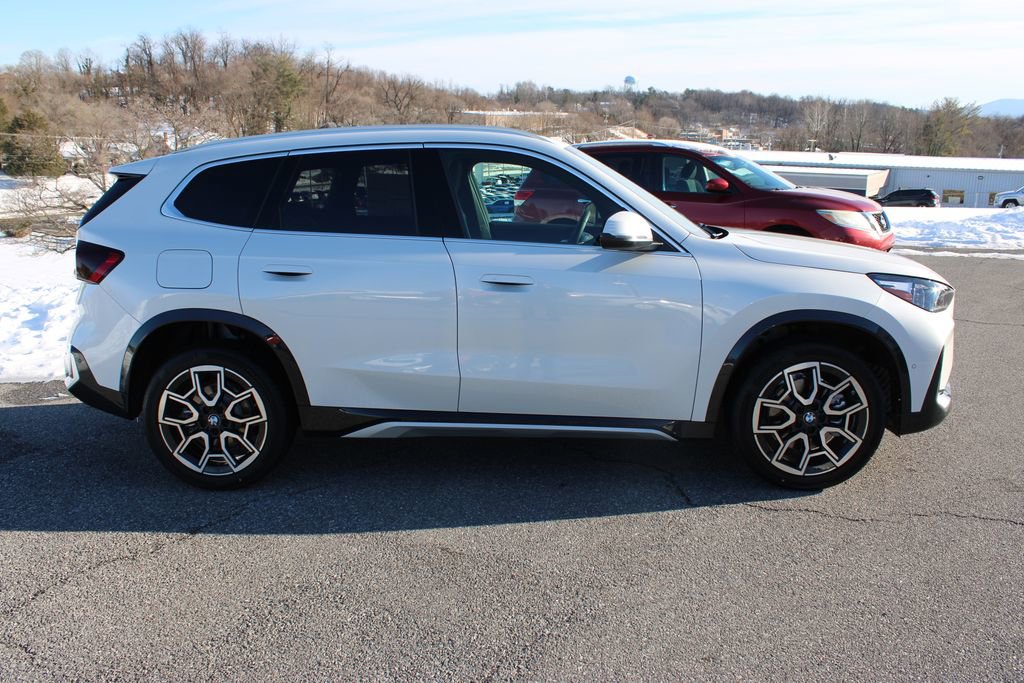 New 2026 BMW X1 xDrive28i image 9