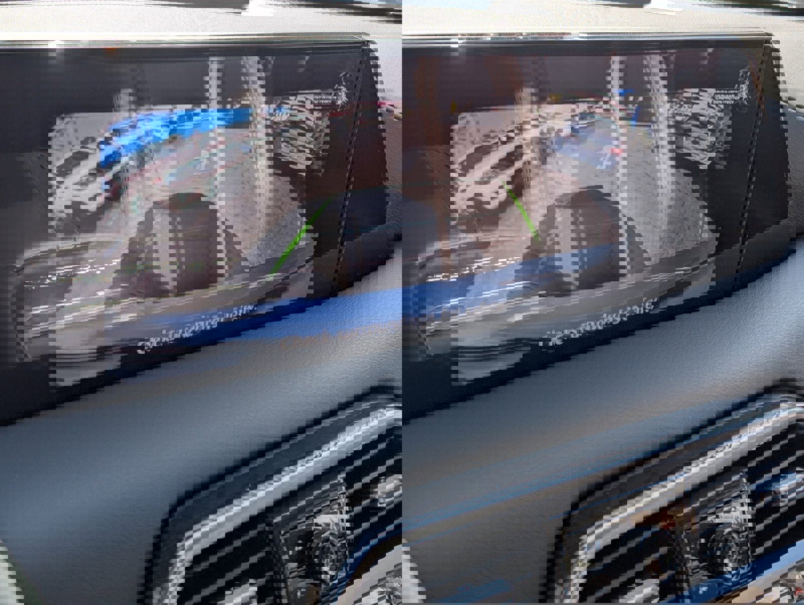 New 2025 Nissan Armada SV image 10