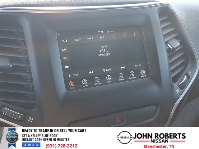 Used 2020 Jeep Cherokee Latitude w/ Mopar Interior Package image 6