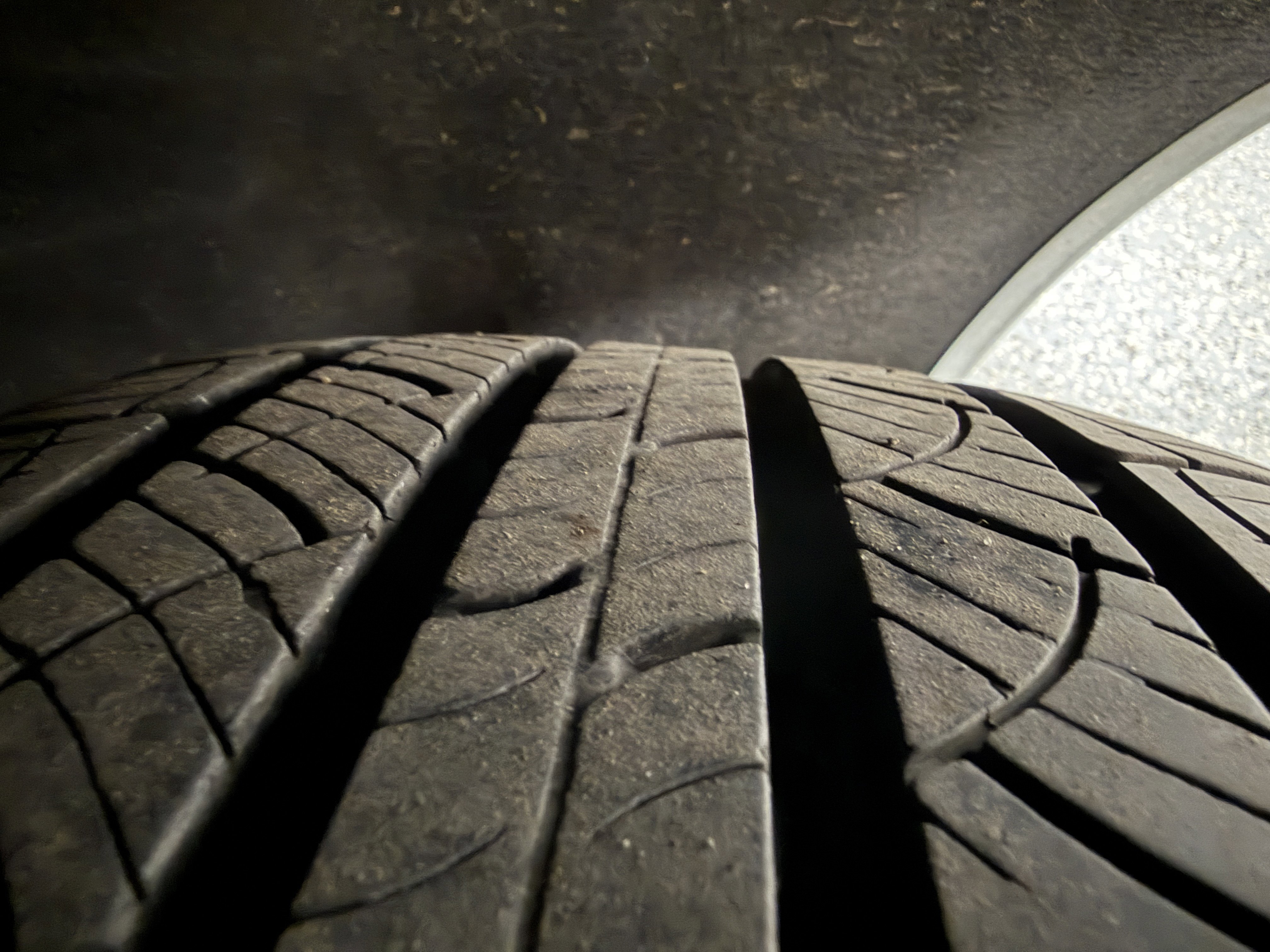 Used 2024 Ford Edge SEL AWD/4WD image 29