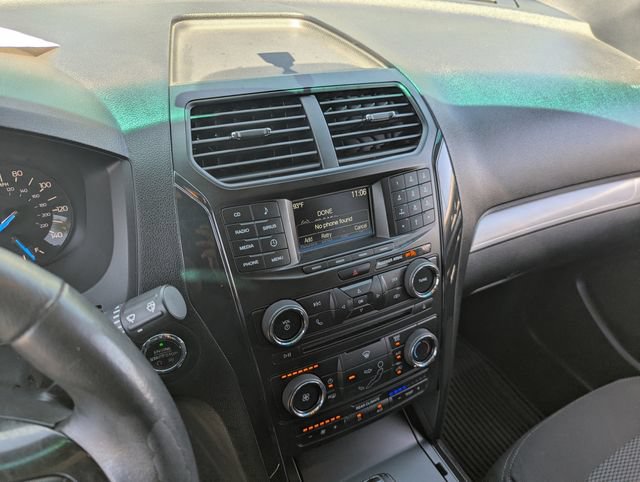 Used 2016 Ford Explorer XLT FWD image 26