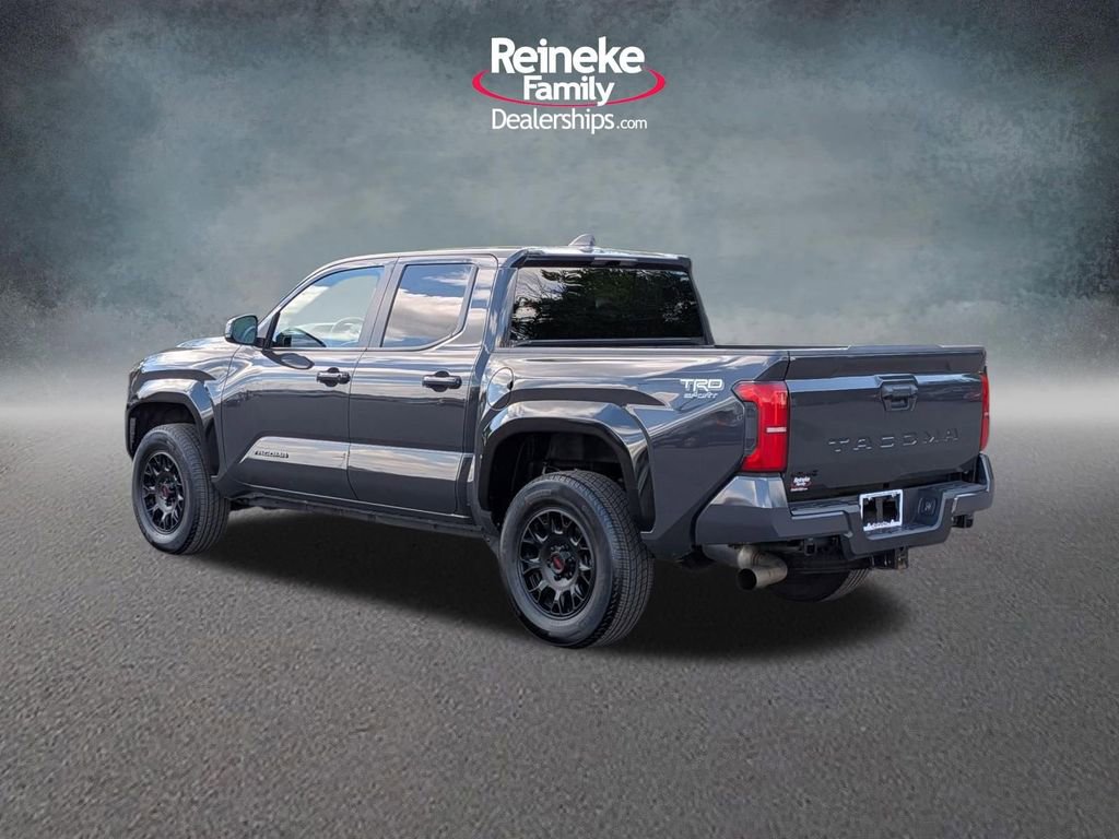 Used 2025 Toyota Tacoma TRD Sport AWD/4WD image 8