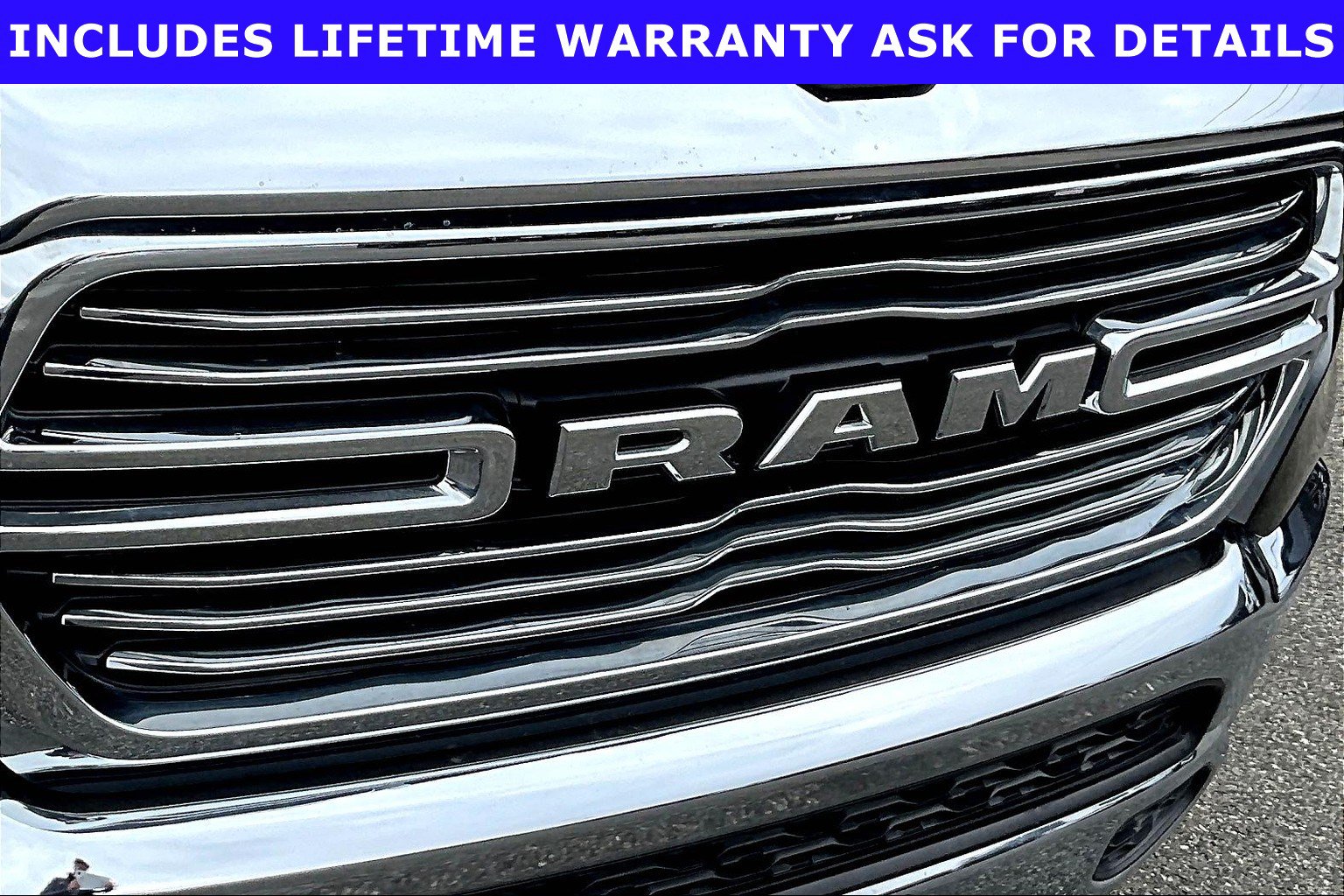 Used 2024 RAM 1500 Laramie AWD/4WD image 23