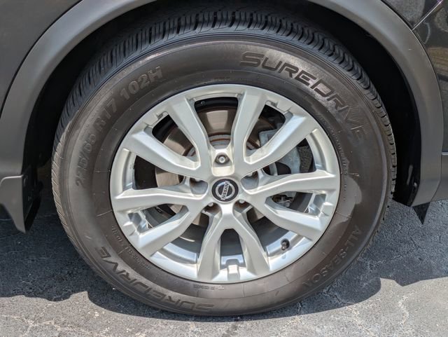 Used 2020 Nissan Rogue Sport SV FWD image 8