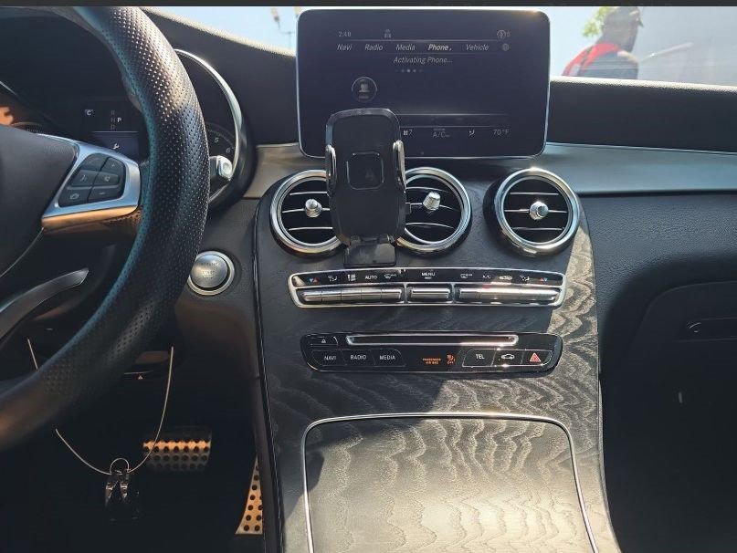 Used 2019 Mercedes-Benz GLC 300 4MATIC w/ Multimedia Package image 28