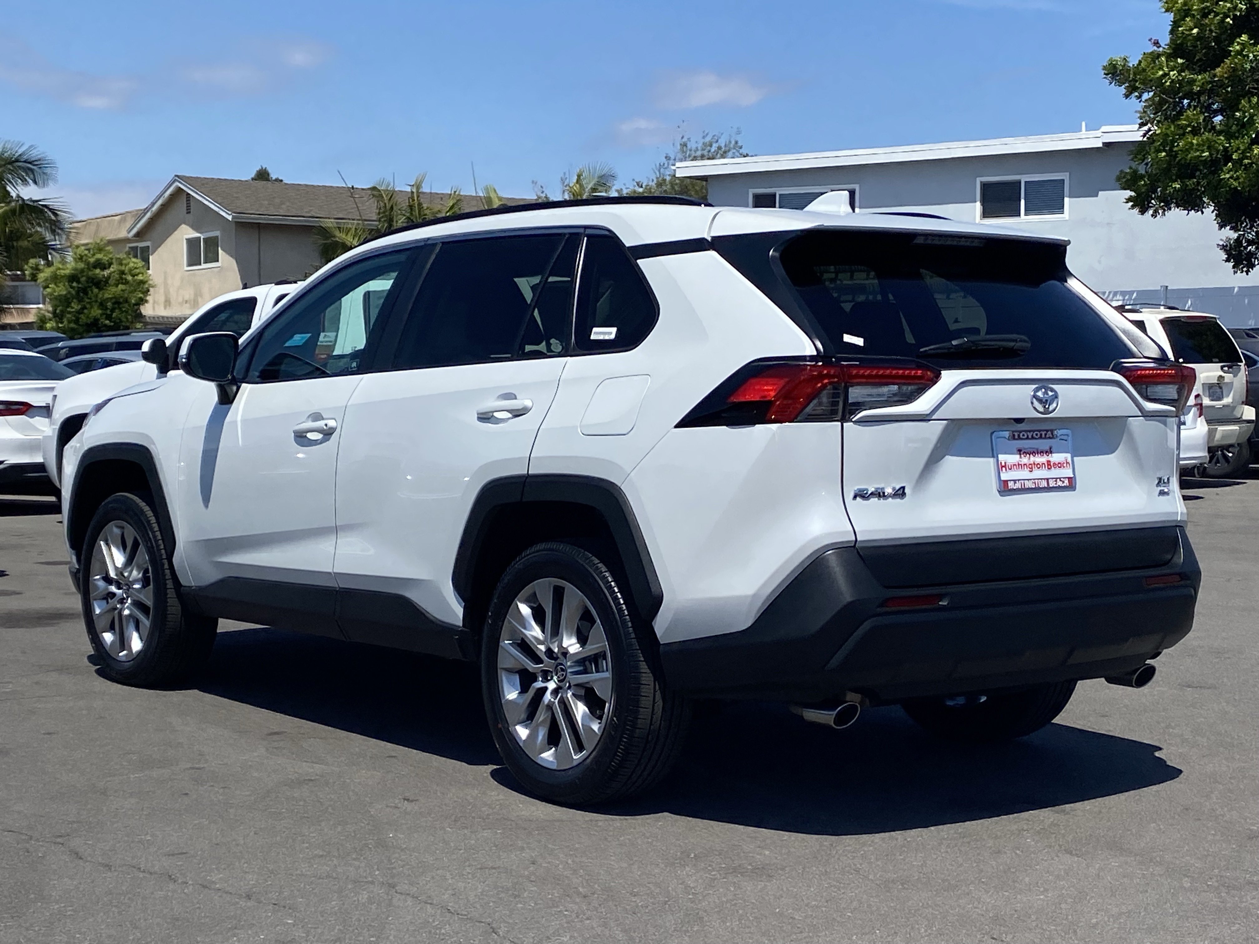 Used 2025 Toyota RAV4 XLE Premium AWD/4WD image 5