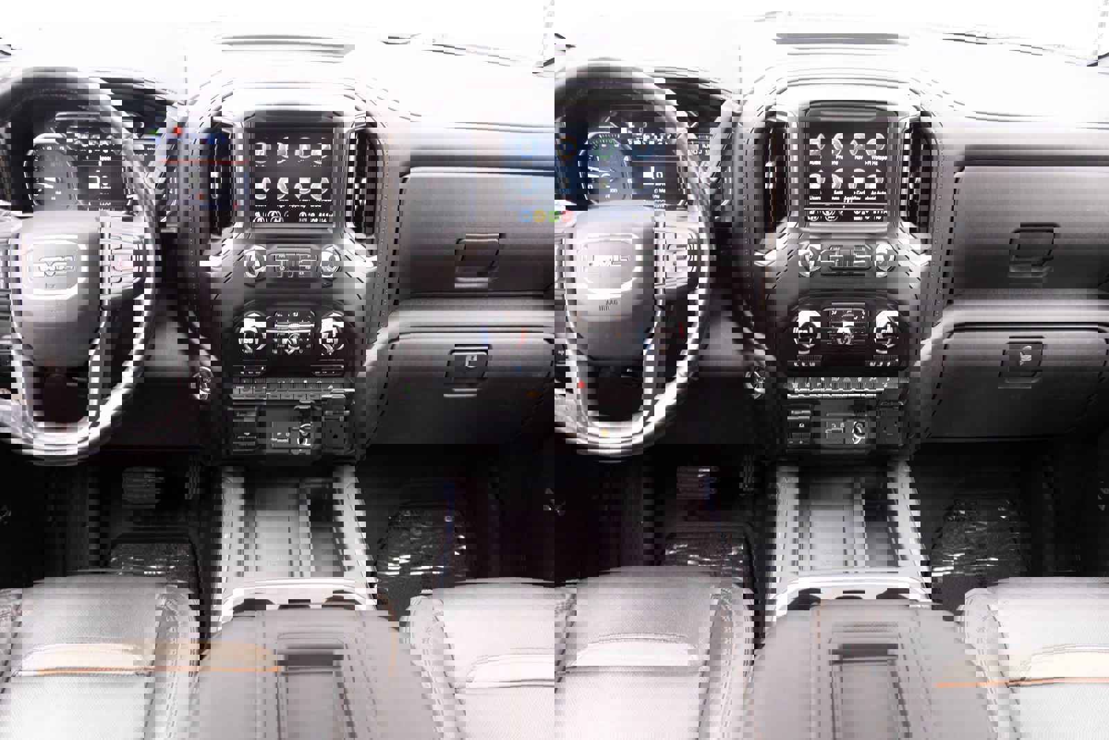 Used 2021 GMC Sierra 3500 AT4 w/ AT4 Preferred Package image 24