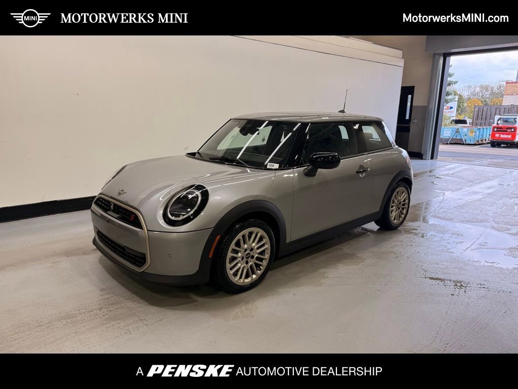 Used 2025 MINI Cooper S image 1