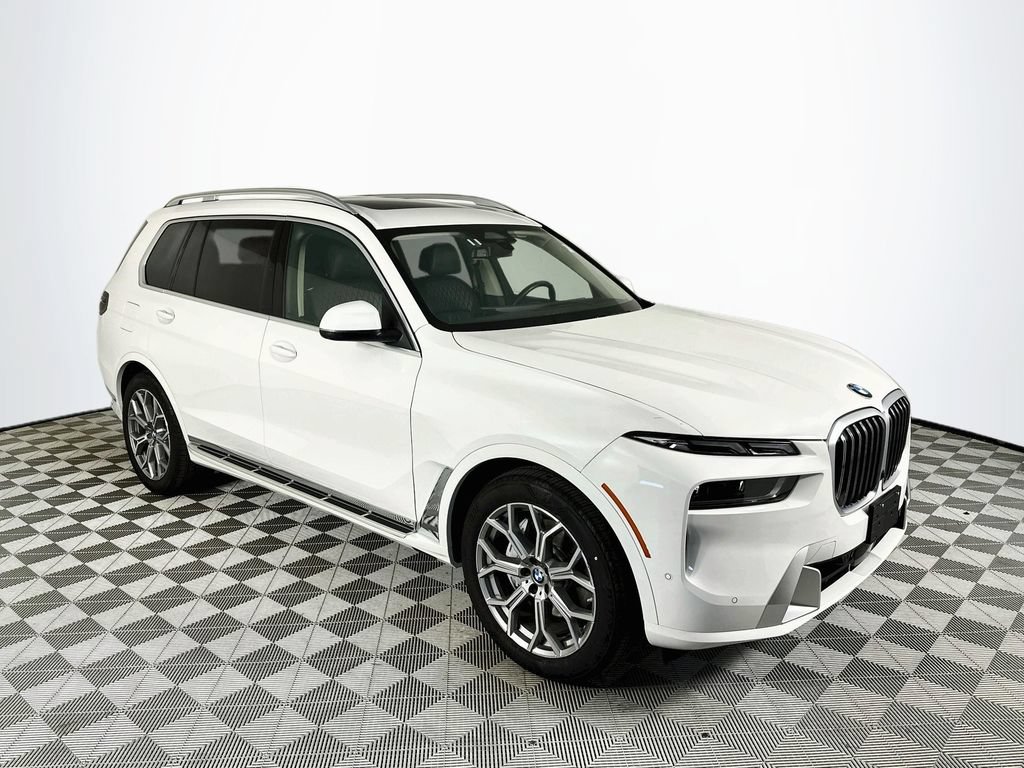 Used 2026 BMW X7 xDrive40i AWD/4WD image 1