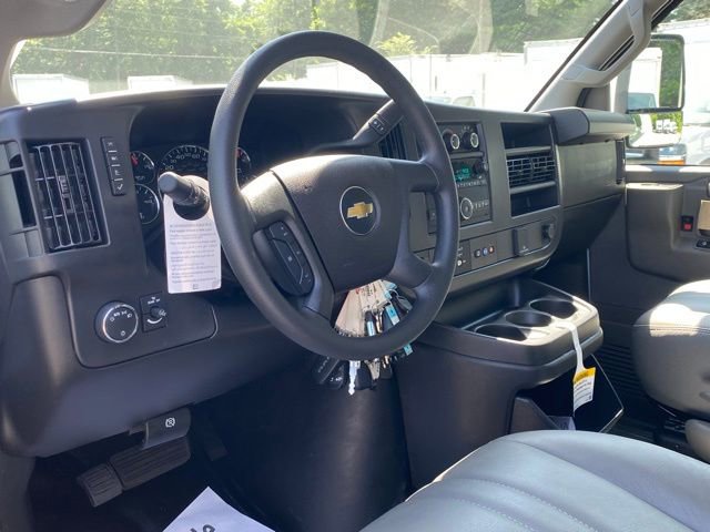New 2025 Chevrolet Express 3500 w/ Power Convenience Package image 31
