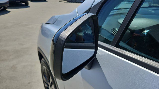 Used 2022 Chevrolet Trax LT w/ Redline Edition FWD image 18
