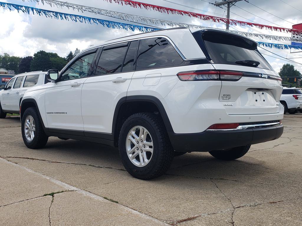 Certified 2023 Jeep Grand Cherokee Laredo w/ Luxury Tech Group I AWD/4WD image 6