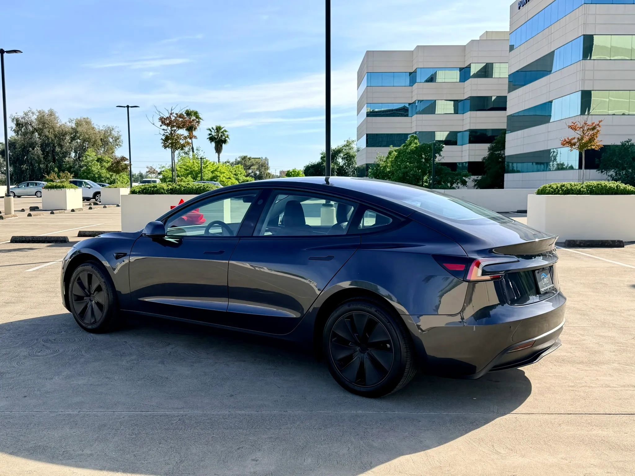 Used 2025 Tesla Model 3 Long Range RWD image 9