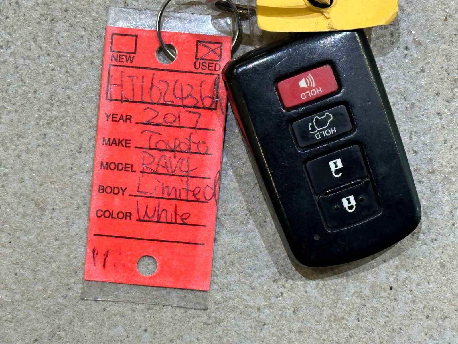 Used 2017 Toyota RAV4 SE w/ Advanced Technology Package image 36