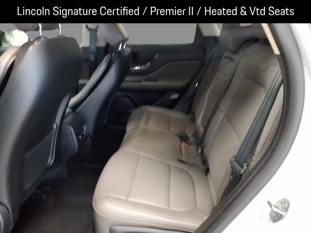 Used 2025 Lincoln Corsair AWD w/ Equipment Group 101A image 5