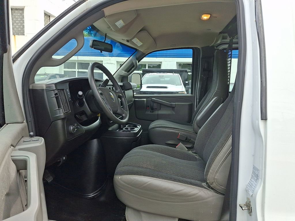 Used 2022 Chevrolet Express 2500 w/ Driver Convenience Package RWD image 14