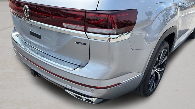 Used 2024 Volkswagen Atlas SEL Premium R-Line AWD/4WD image 35