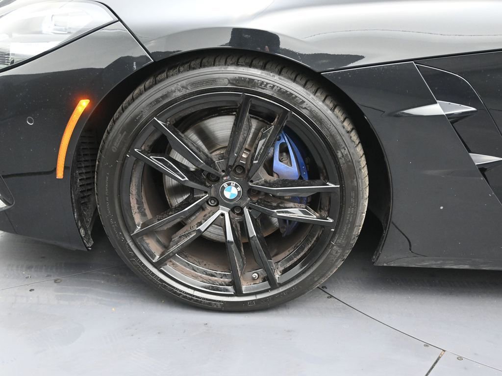 Used 2024 BMW Z4 M40i w/ Premium Package image 9
