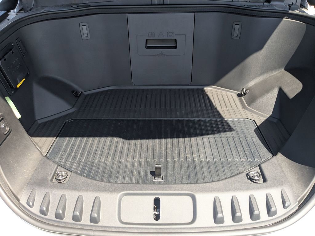 Used 2024 Ford F150 Lightning Flash image 22