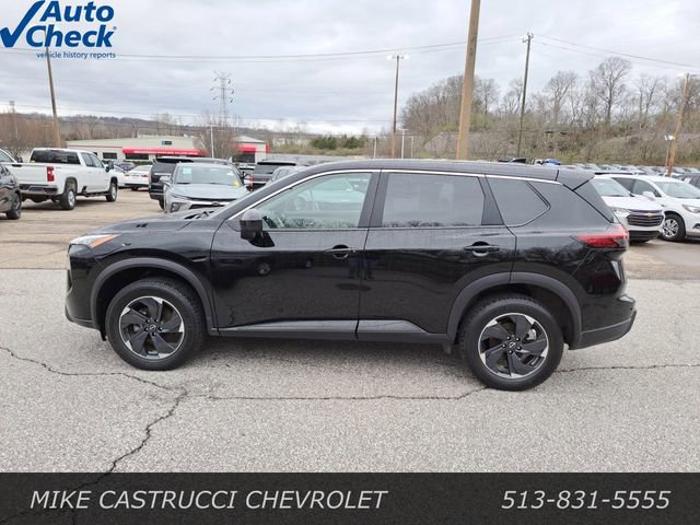 Used 2025 Nissan Rogue SV image 2