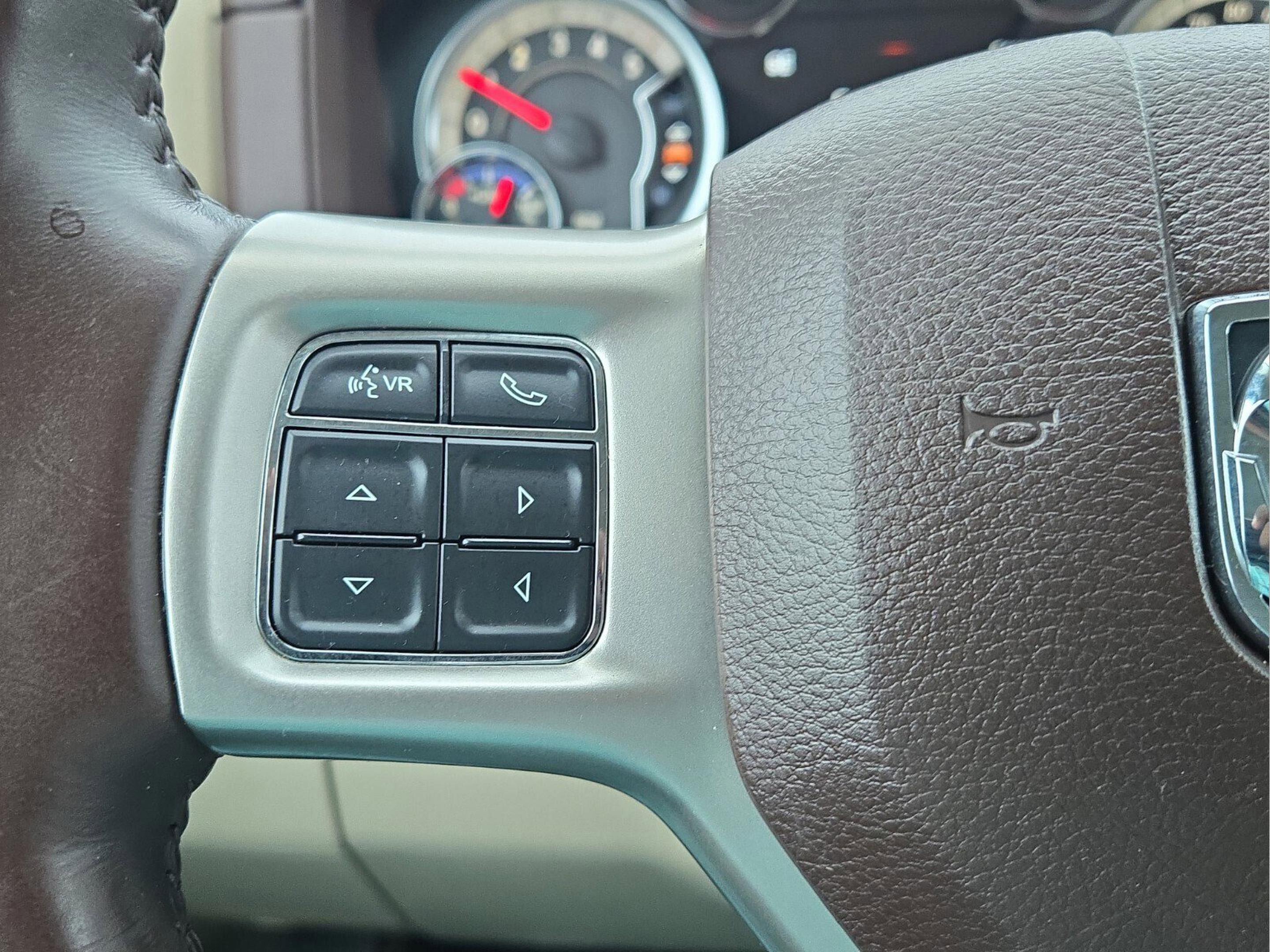 Used 2018 RAM 1500 Laramie w/ Convenience Group image 27