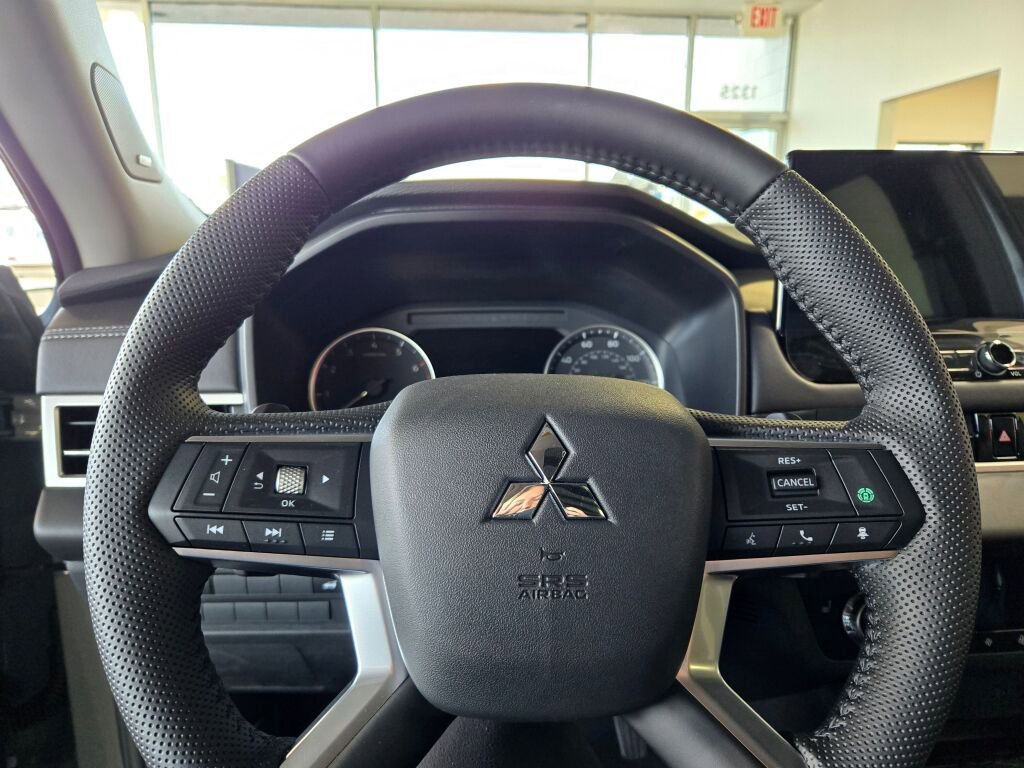New 2025 Mitsubishi Outlander Trail Edition image 34