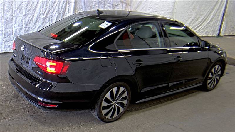 Used 2015 Volkswagen Jetta SEL Premium FWD image 2