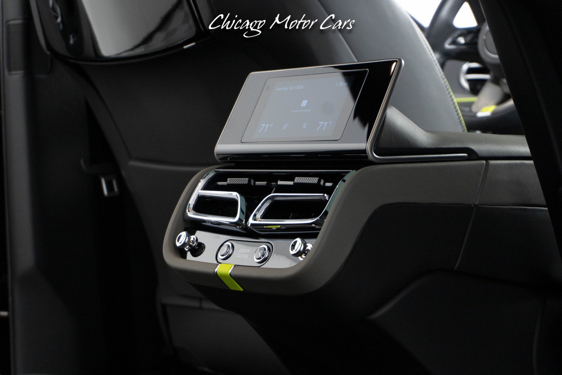 Used 2023 Bentley Bentayga Extended Wheelbase image 52