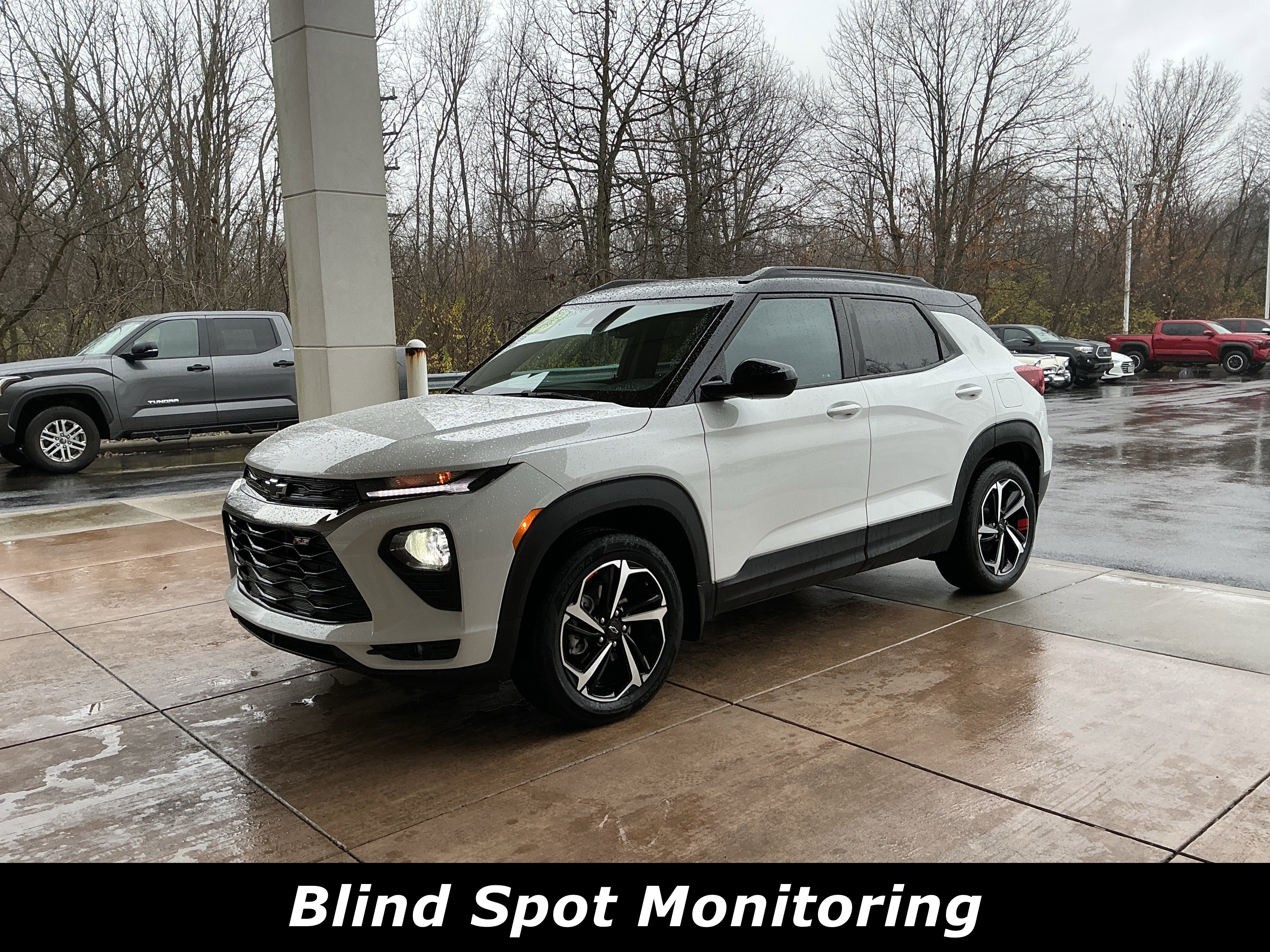 Used 2023 Chevrolet TrailBlazer RS w/ Sun and Liftgate Package image 3