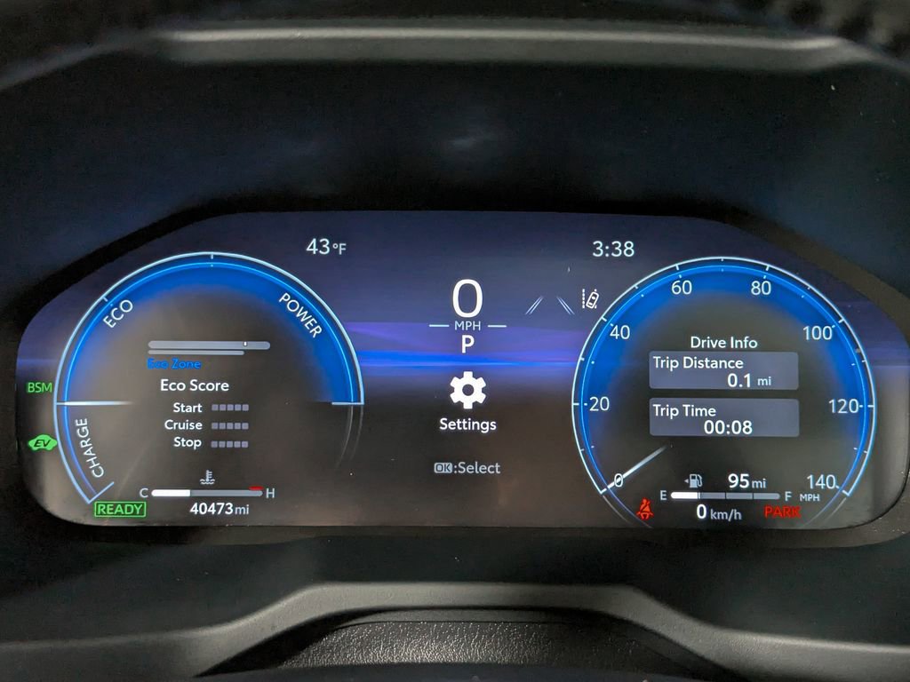 Used 2024 Toyota RAV4 Limited w/ Advanced Technology Package image 32