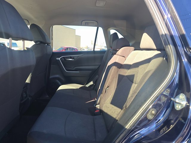 Used 2022 Toyota RAV4 XLE image 13