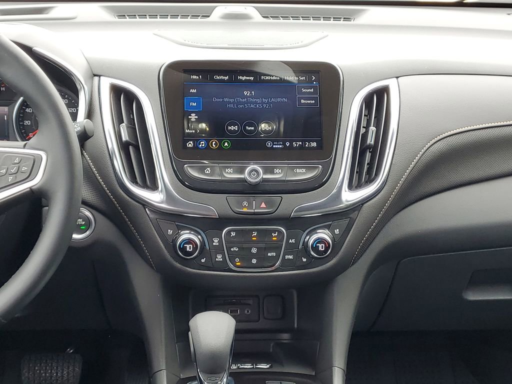 Used 2024 Chevrolet Equinox Premier AWD/4WD image 28