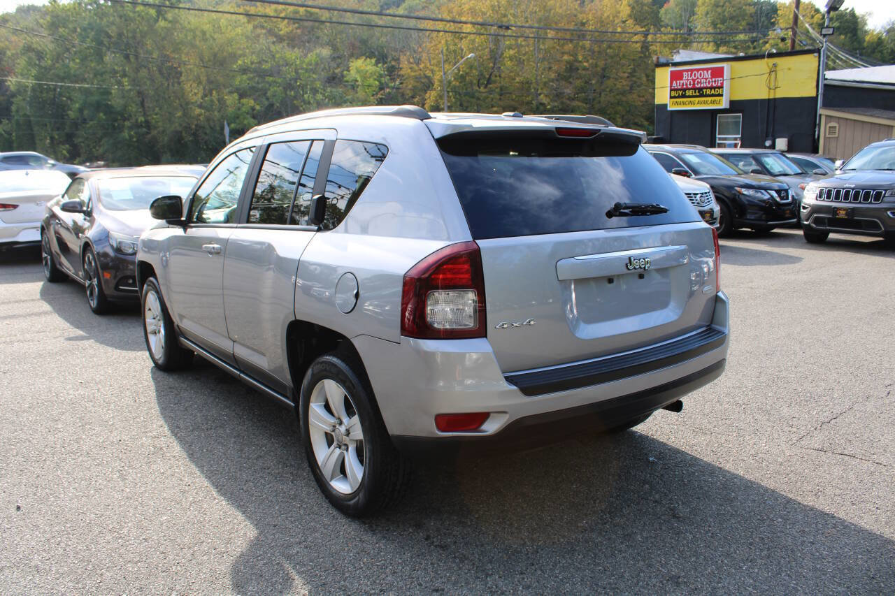 Used 2016 Jeep Compass Latitude image 10