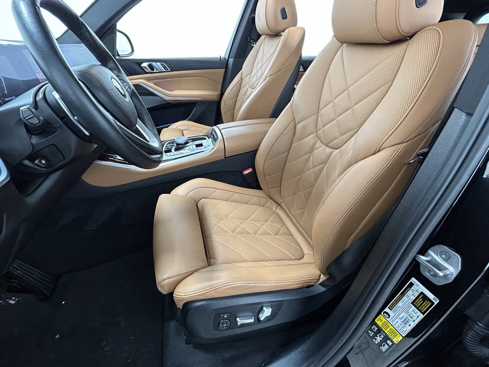 Used 2024 BMW X5 xDrive40i w/ Premium Package image 30