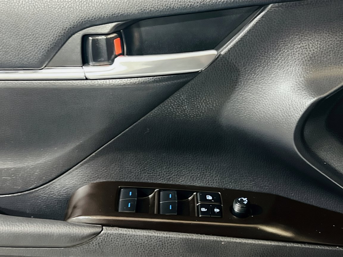 Used 2024 Toyota Camry LE w/ Convenience Package FWD image 13