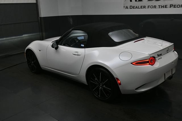 Used 2024 MAZDA MX-5 Miata Grand Touring w/ Weather Package RWD image 27