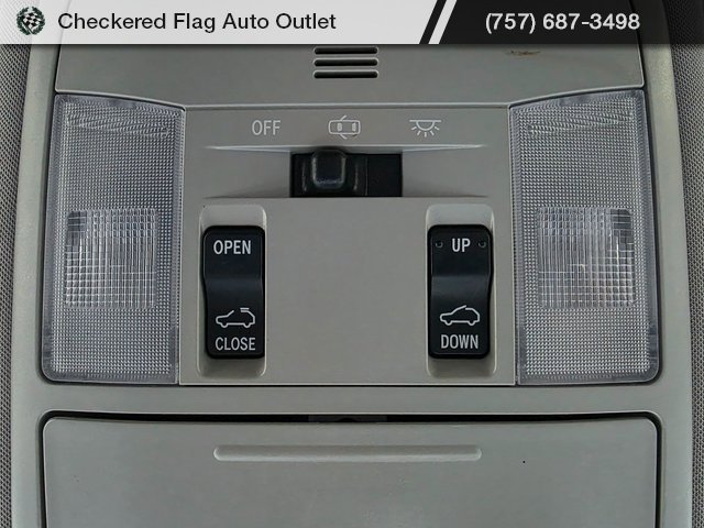 Used 2018 Toyota RAV4 Limited image 11