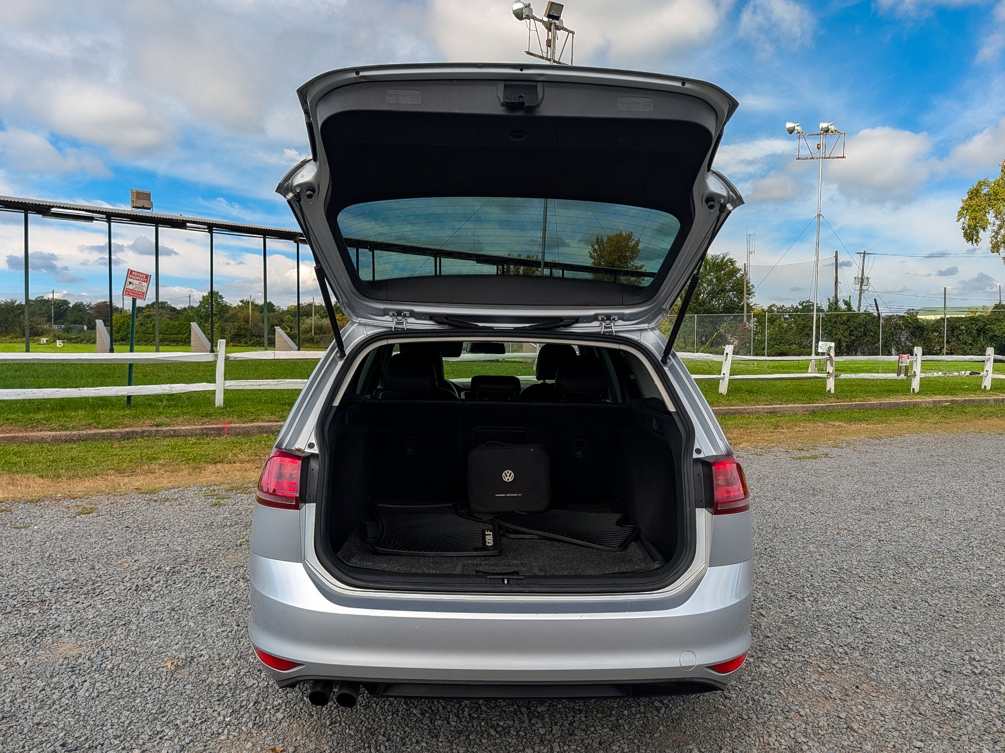 Used 2015 Volkswagen Golf SEL FWD image 7