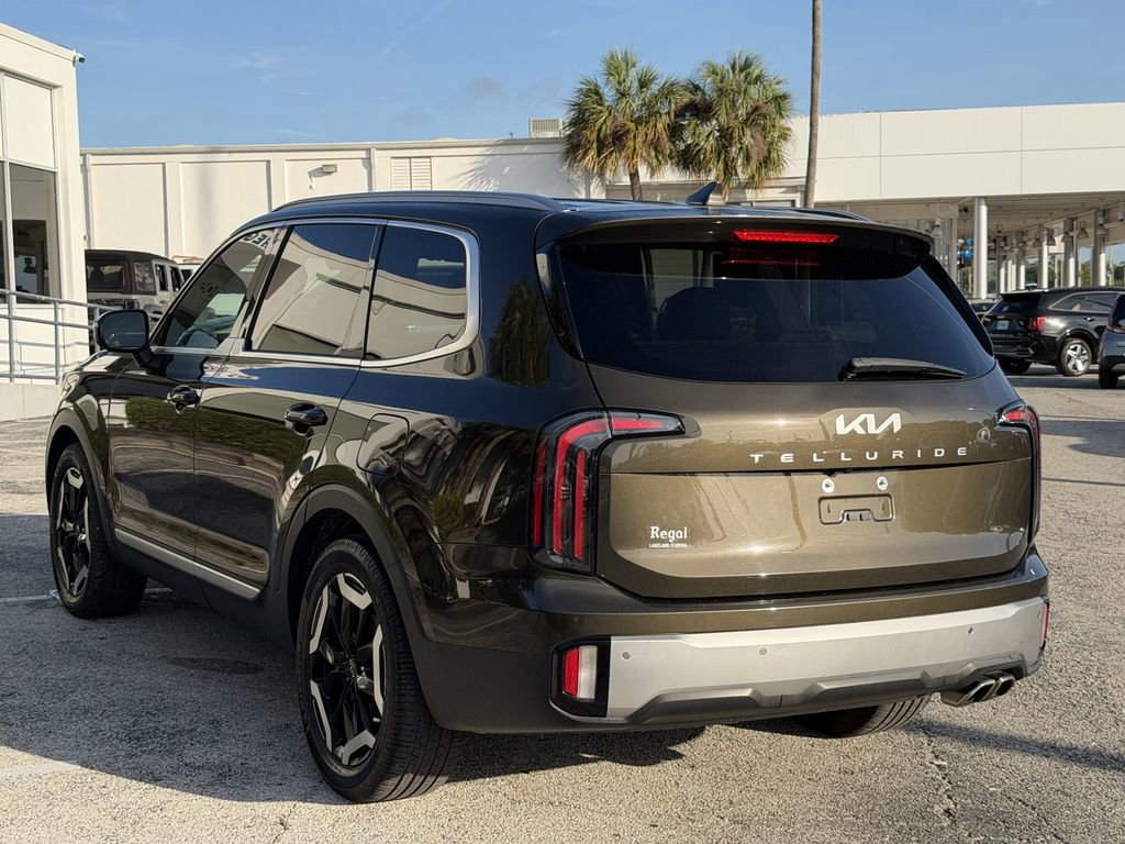Certified 2023 Kia Telluride EX FWD image 7